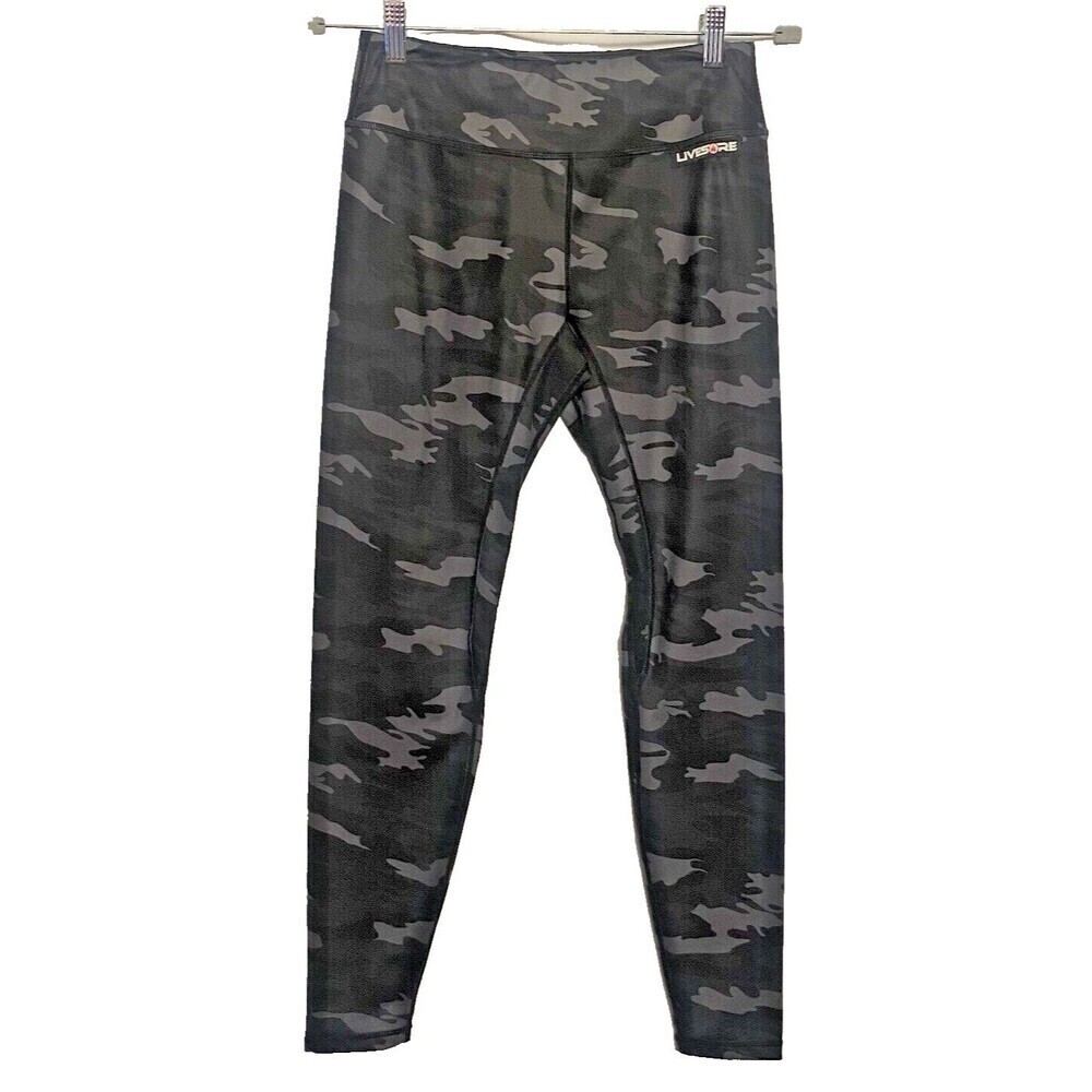 LIVESORE Make it Hot Leggings Womens Size Medium Camo Printed